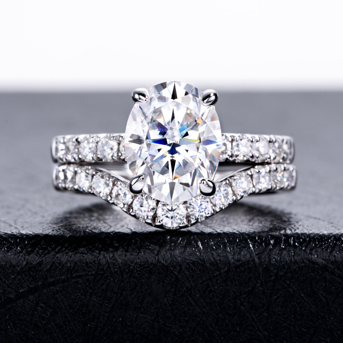 Oval‑Cut Moissanite Stackable Ring Set