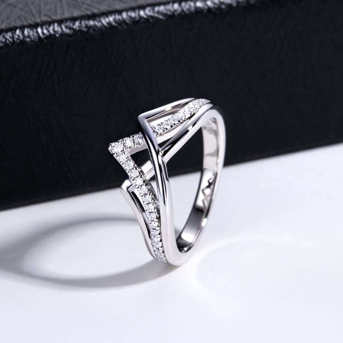 S925 Sterling‑Silver French‑Style V‑Shaped Moissanite Ring