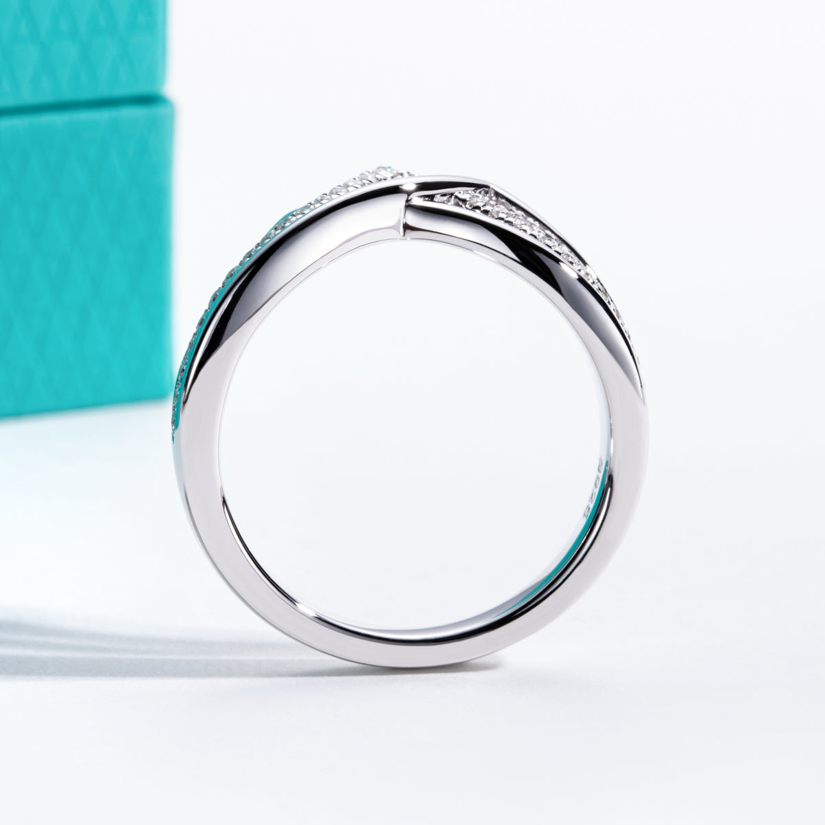 S925 Sterling‑Silver French‑Style V‑Shaped Moissanite Ring