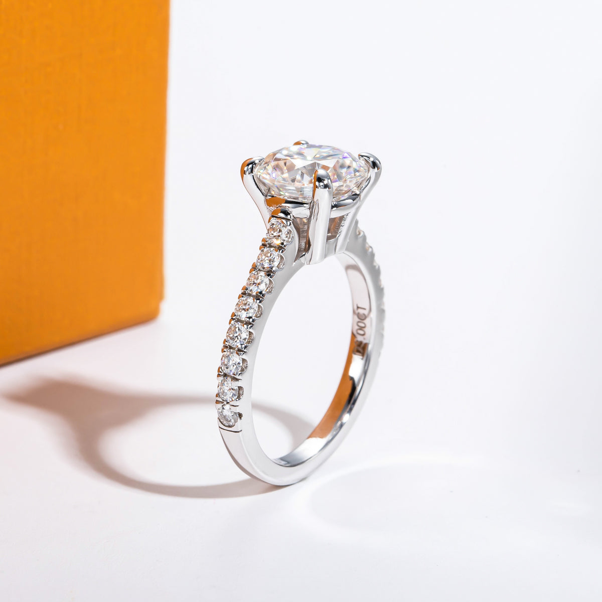 S925 Sterling Silver Women’s Round Center