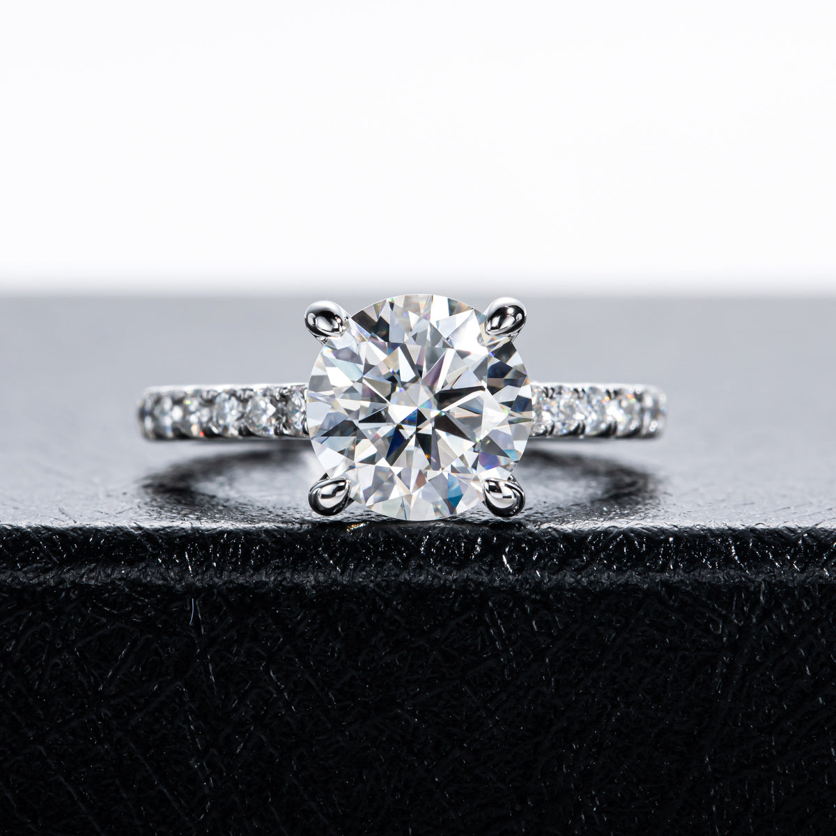 S925 Sterling Silver Women’s Round Center