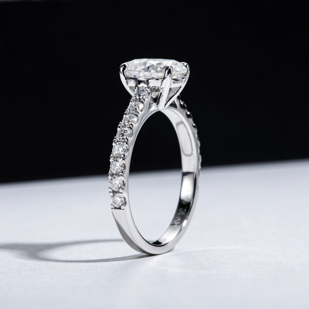S925 Sterling Silver Women’s Round Center
