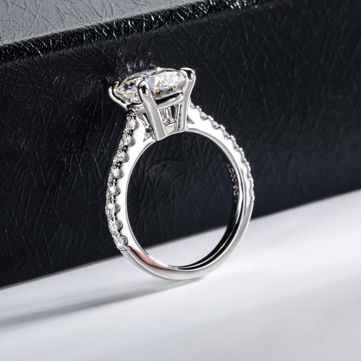 S925 Sterling Silver Women’s Round Center