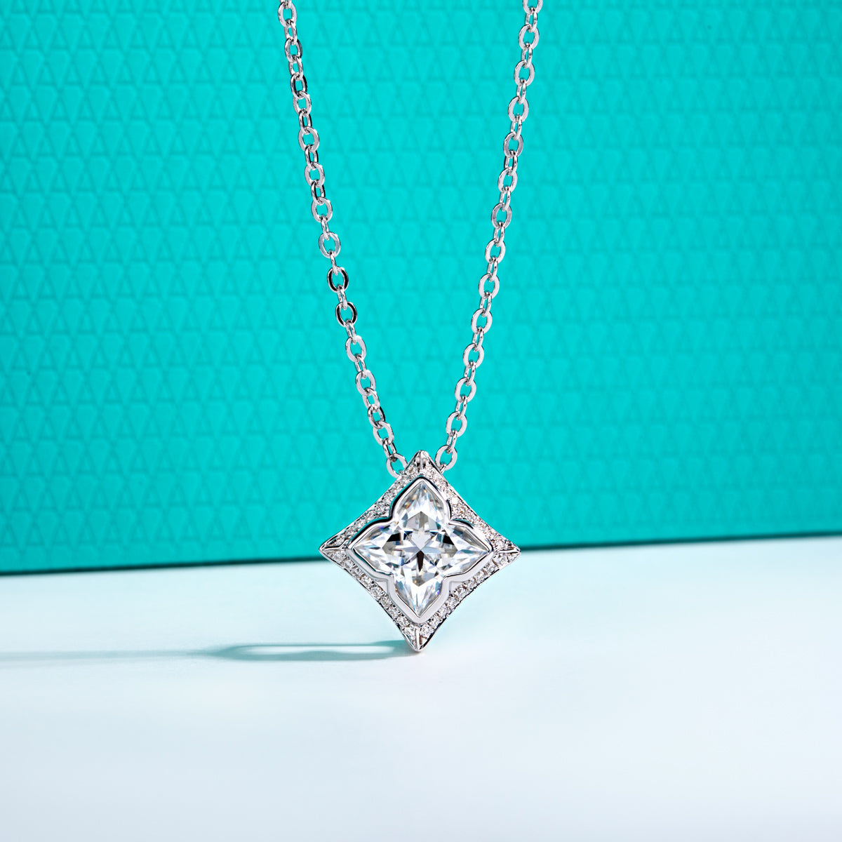 S925‑Silver 2.0CT Princess‑Cut Moissanite Lily‑Grass Pendant