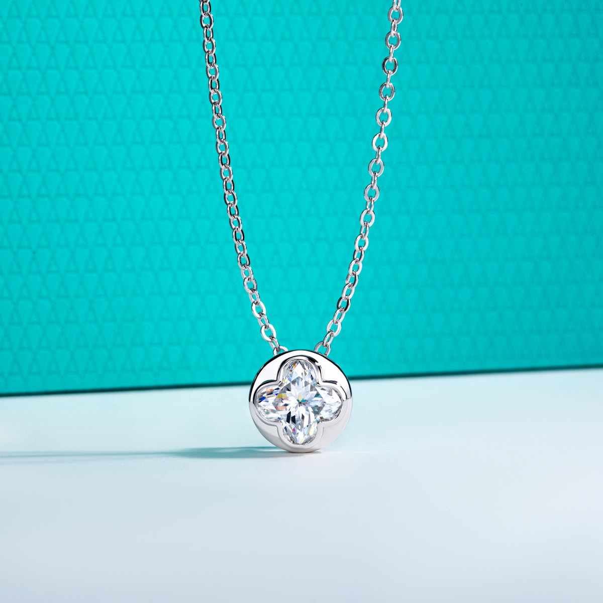S925‑Silver 2.0‑CT Moissanite Four‑Leaf‑Clover Cut Pendant