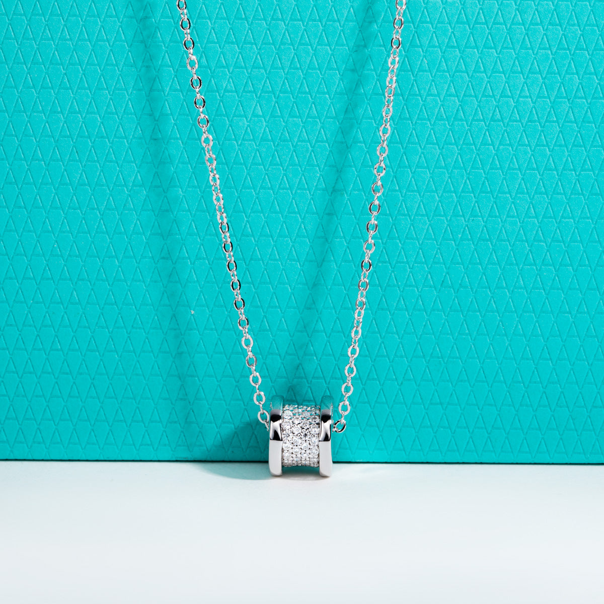 S925 Sterling Silver Moissanite Hourglass Pendant