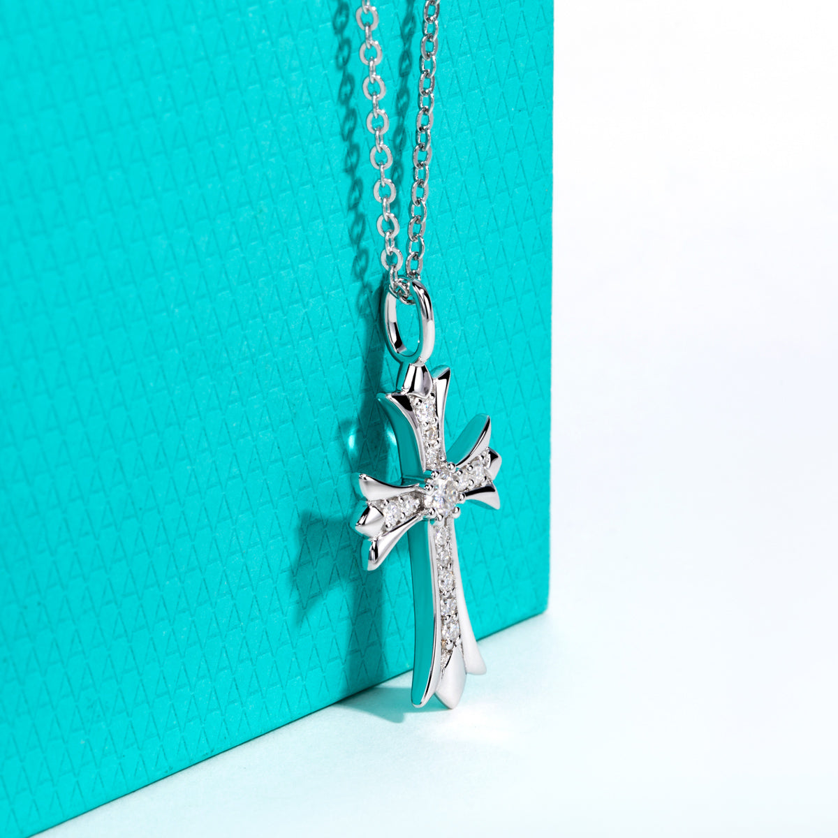 S925 Silver Moissanite Cross Clavicle Chain Pendant