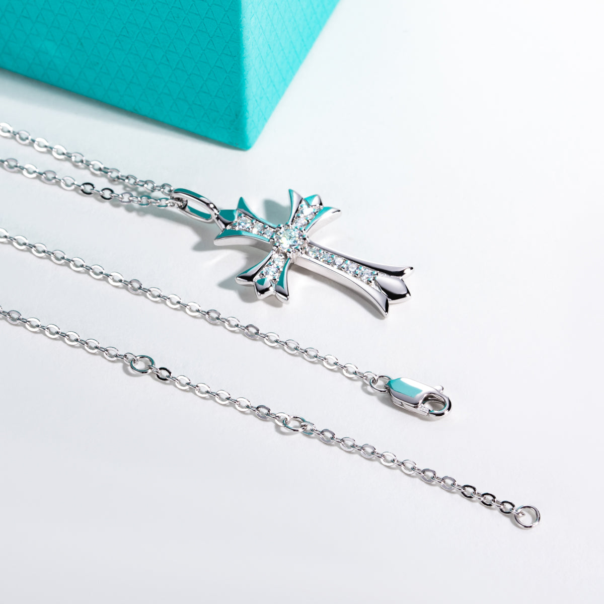 S925 Silver Moissanite Cross Clavicle Chain Pendant