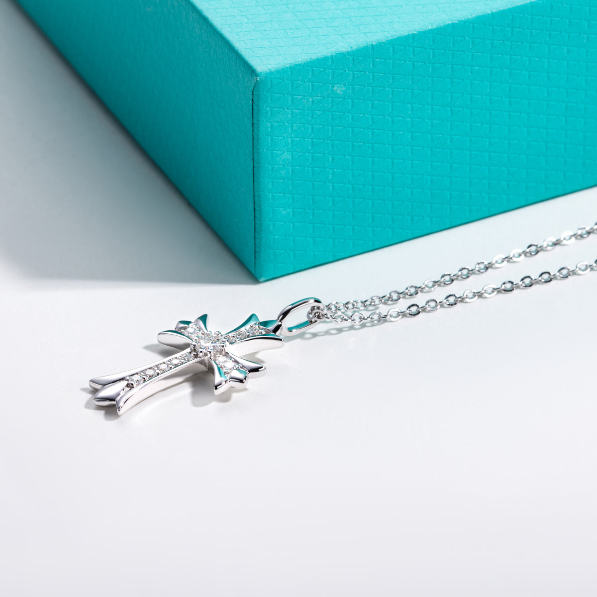 S925 Silver Moissanite Cross Clavicle Chain Pendant