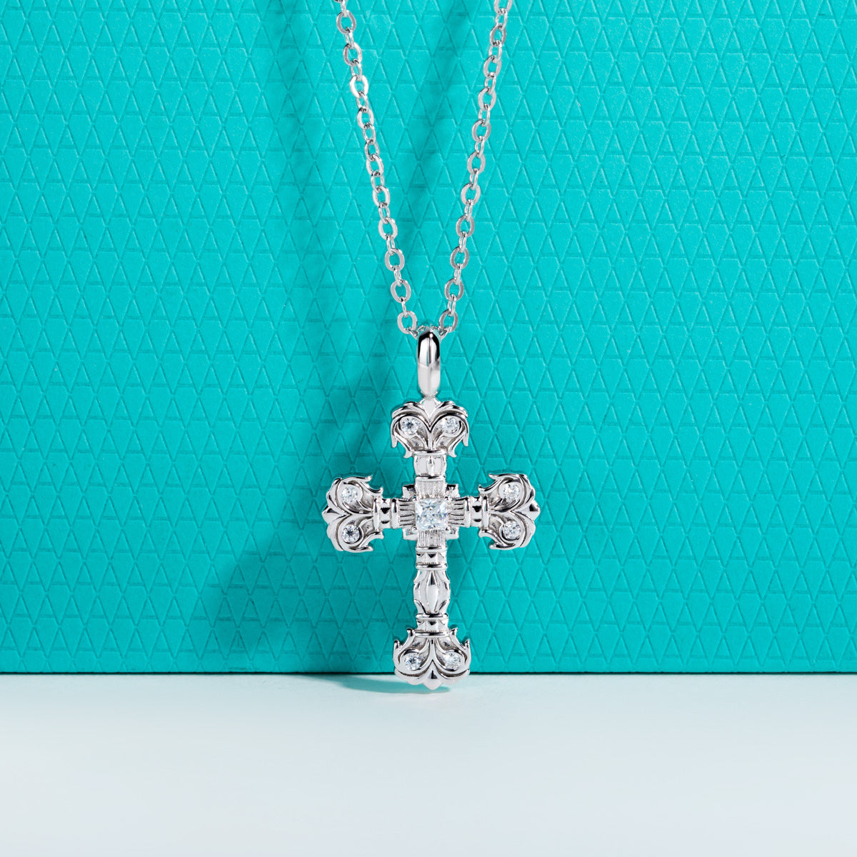 S925 Silver Moissanite Flame Cross Clavicle Chain Pendant