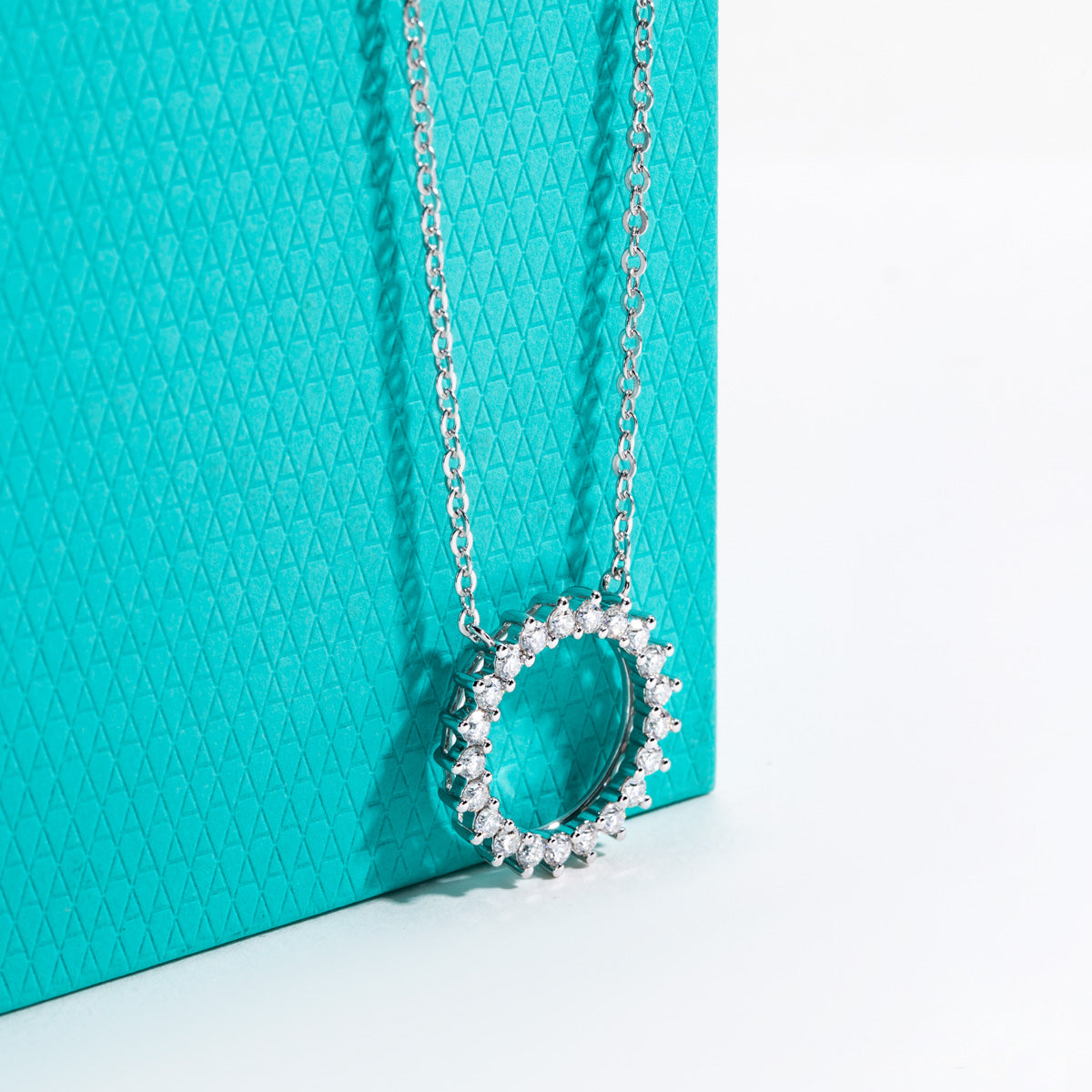 S925 Silver Moissanite Hollow Circle Clavicle Chain