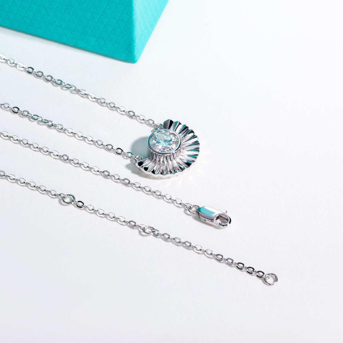 S925 Sterling Silver Fan-Shaped Moissanite Clavicle Necklace