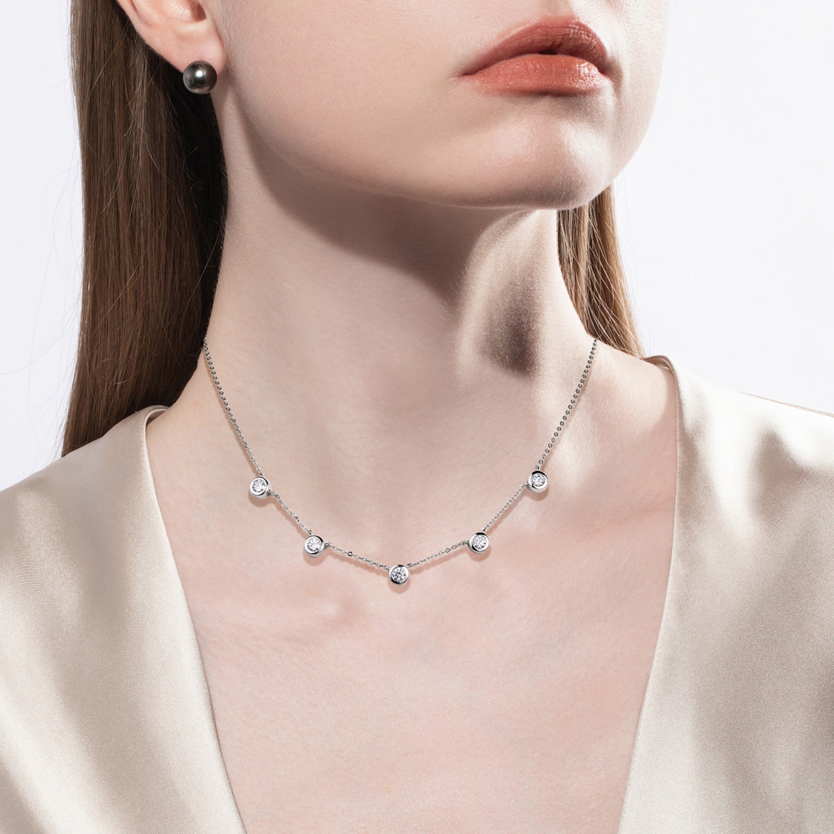 18K Gold Moissanite Bubble Round Pendant Necklace