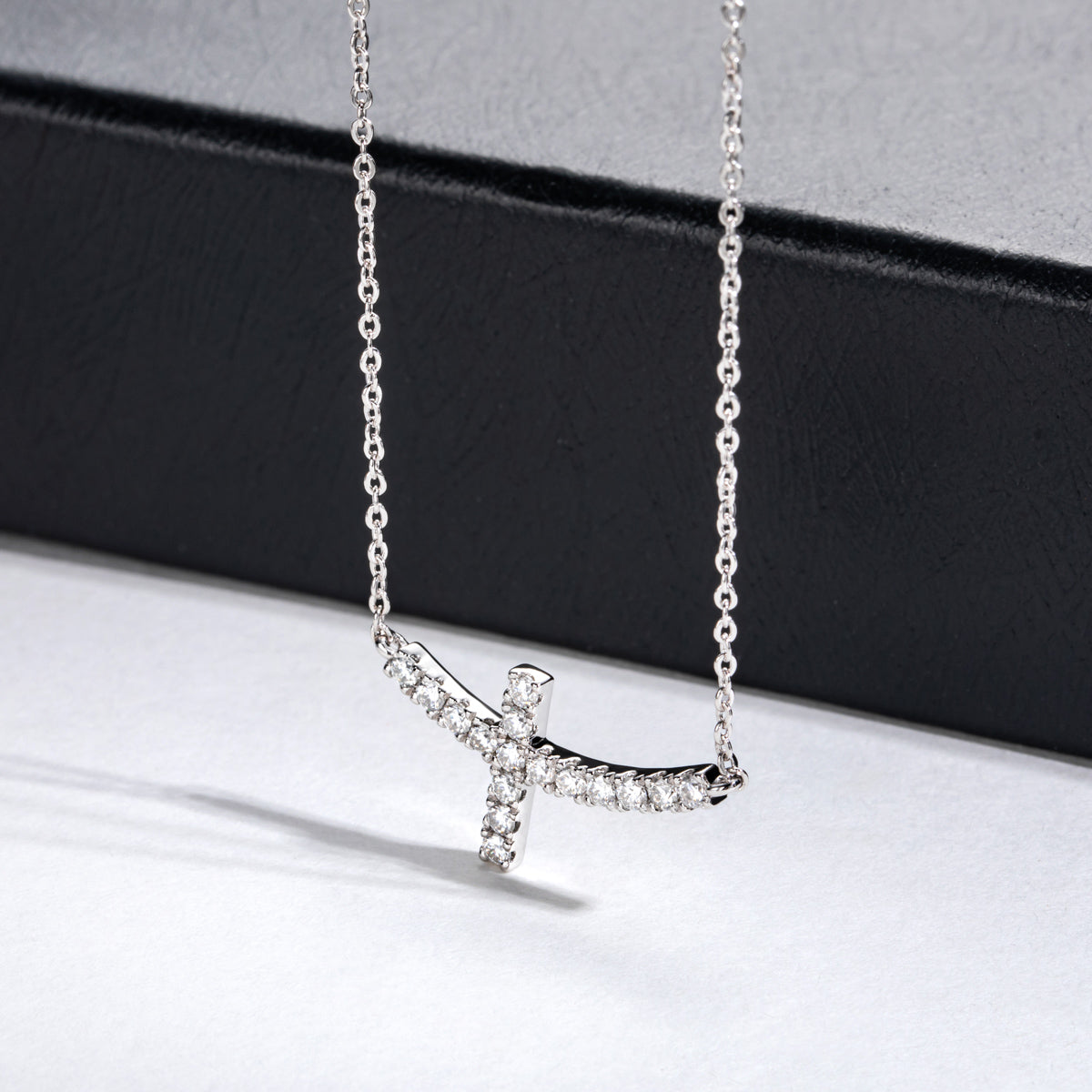 18K Gold Full Paved Moissanite Cross Necklace