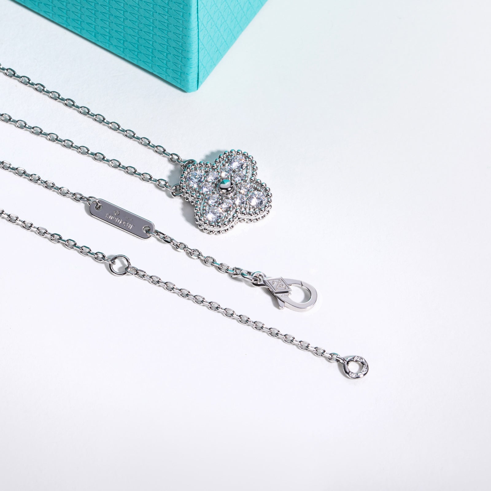 Halo Clover Lucky Necklace