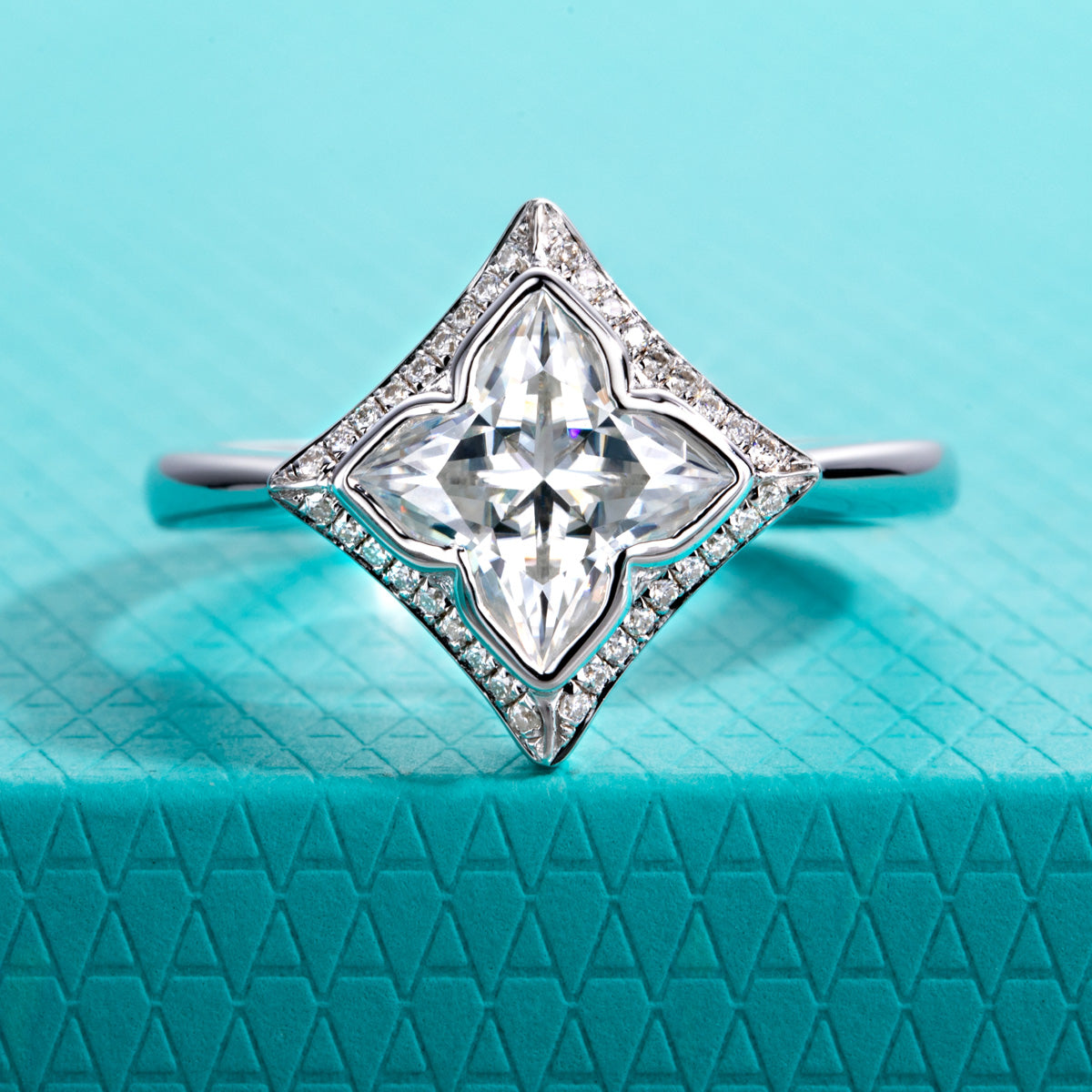 S925‑Silver 2.0CT Princess‑Cut Moissanite Lily‑Grass Ring