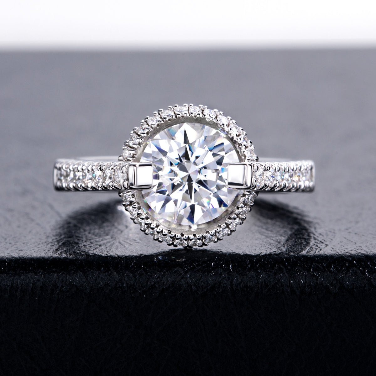 S925‑Silver Round‑Cut 2.0CT Moissanite Ring
