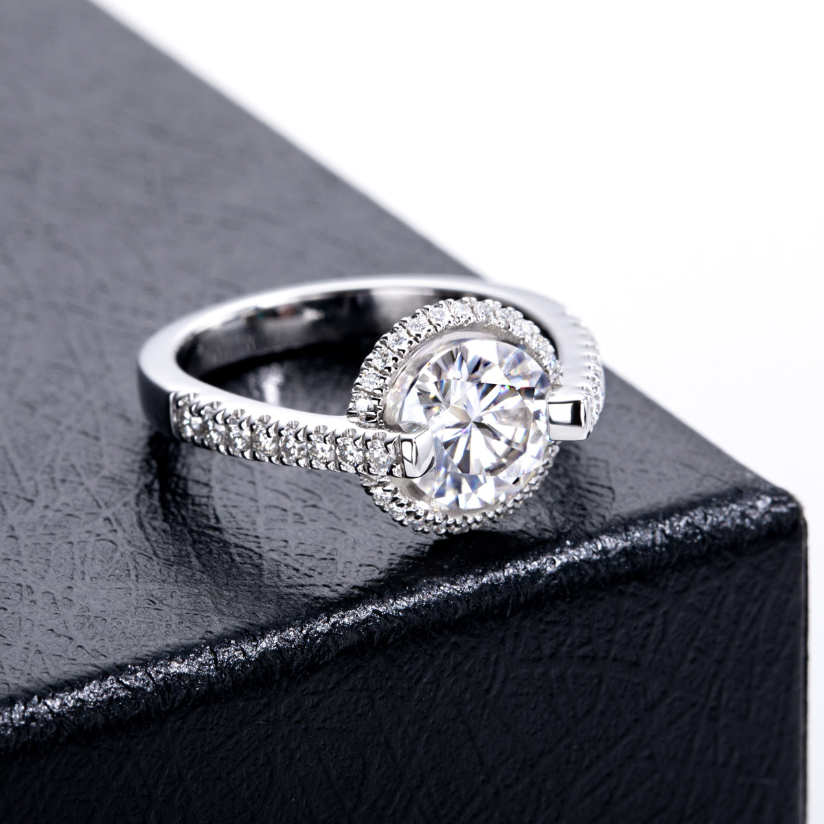 S925‑Silver Round‑Cut 2.0CT Moissanite Ring