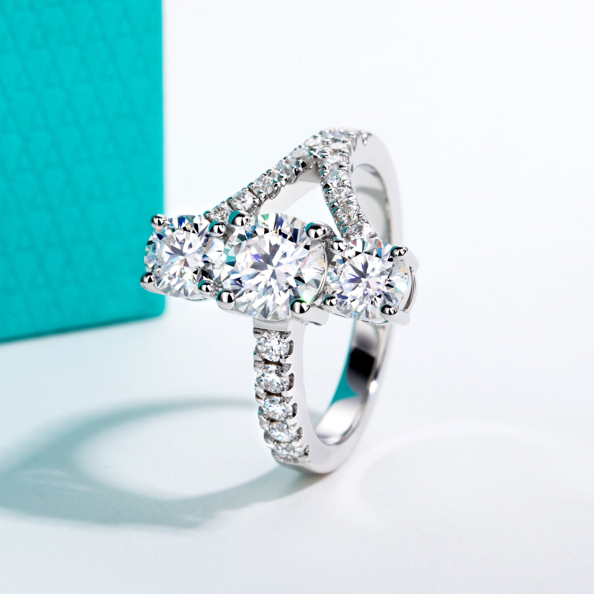 S925‑Silver Moissanite Y‑Shape Three‑Stone Starburst Ring