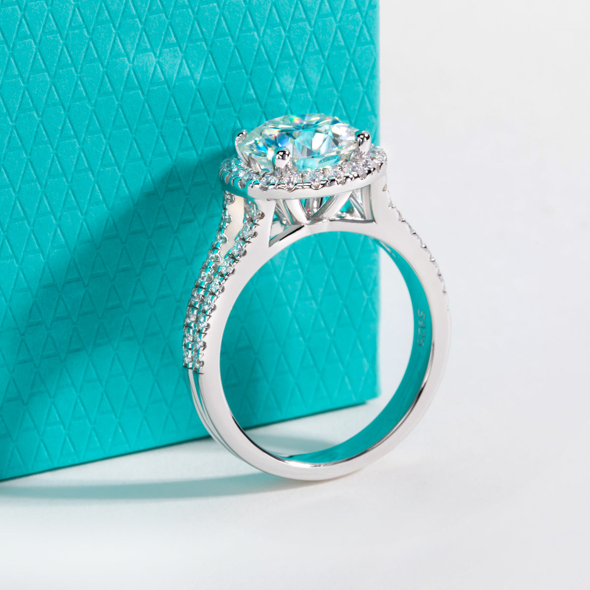 S925 Silver Moissanite Full Paved Y-Shaped Band Ring