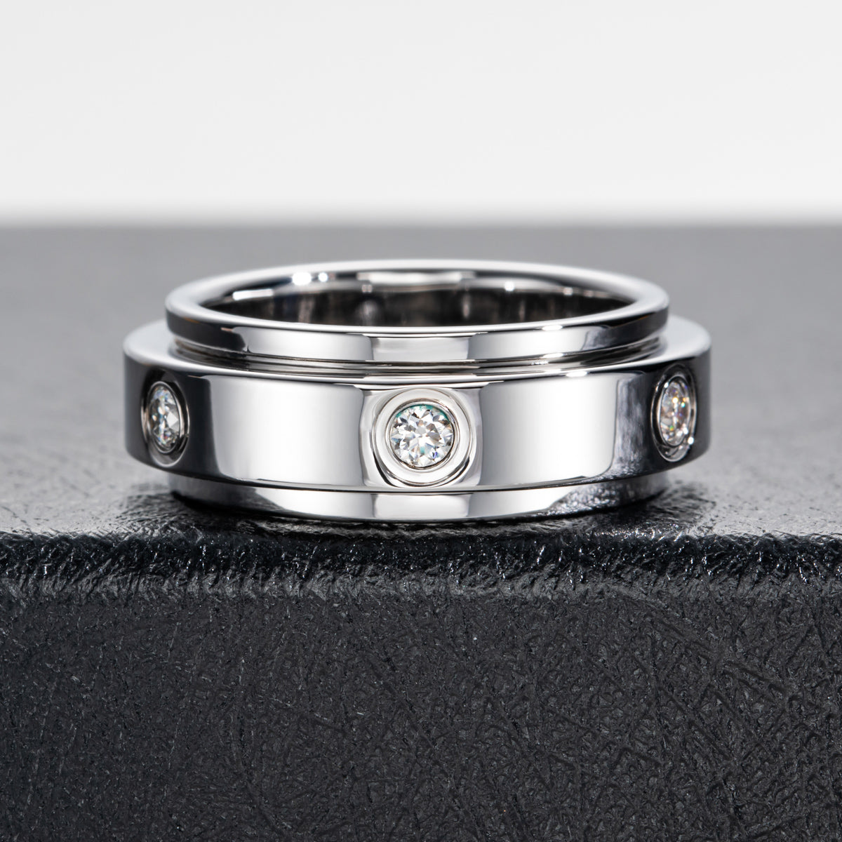 Copper Rotatable Ring with 2.5mm All-around Moissanite Pavé