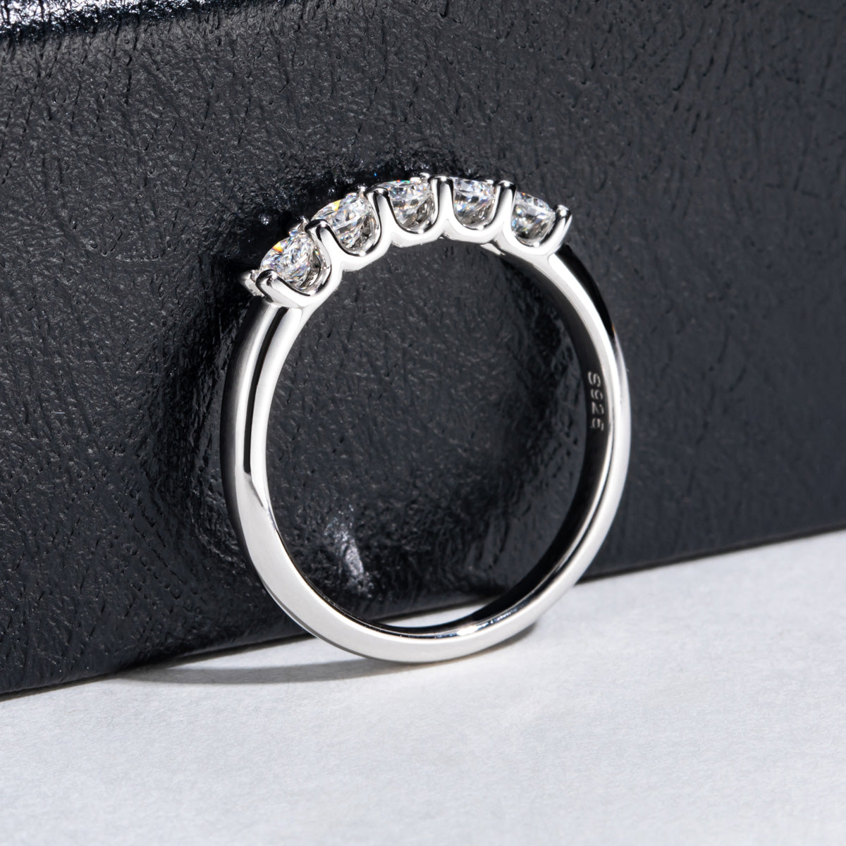 18K Gold Moissanite 5-Stone 0.5CT Ring