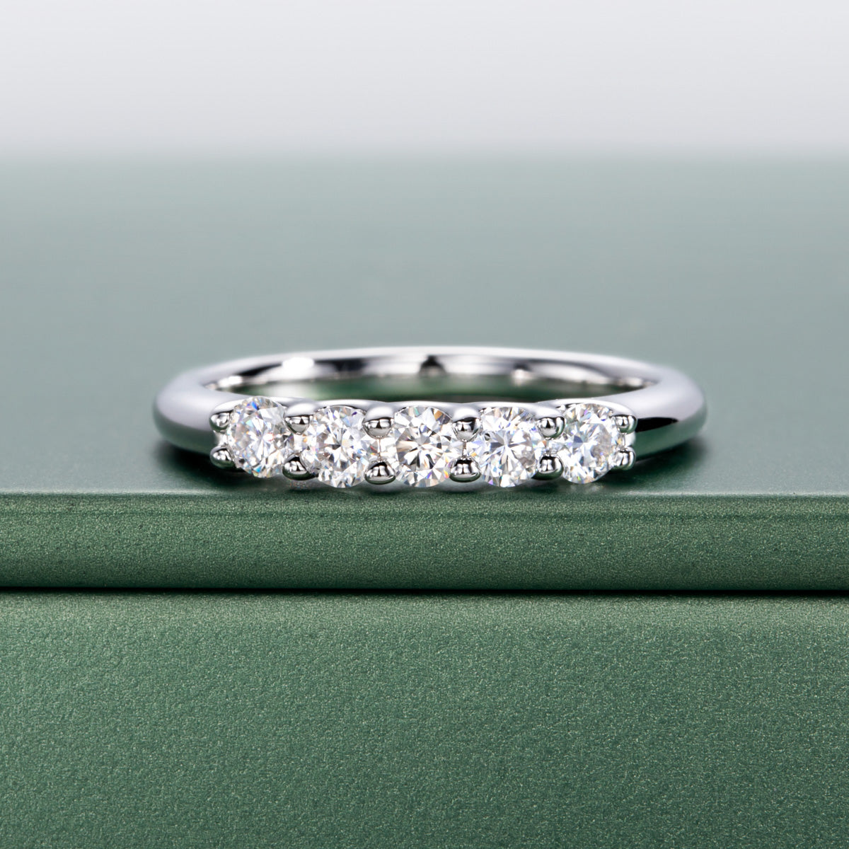 18K Gold Moissanite 5-Stone 0.5CT Ring