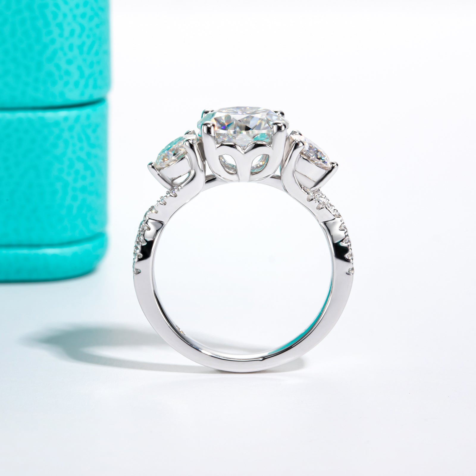 Round Cut 3 Stone Moissanite Engagement Ring (4 cttw)