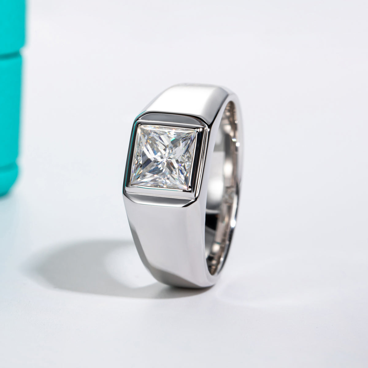 2CT 7x7mm Princess Square Moissanite Ring