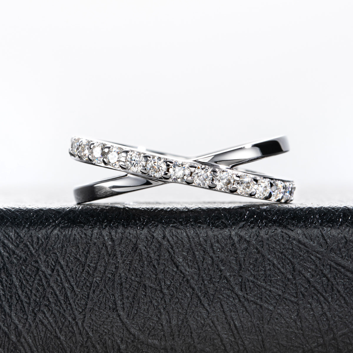 S925 Silver 2.0mm Moissanite X Cross Ring