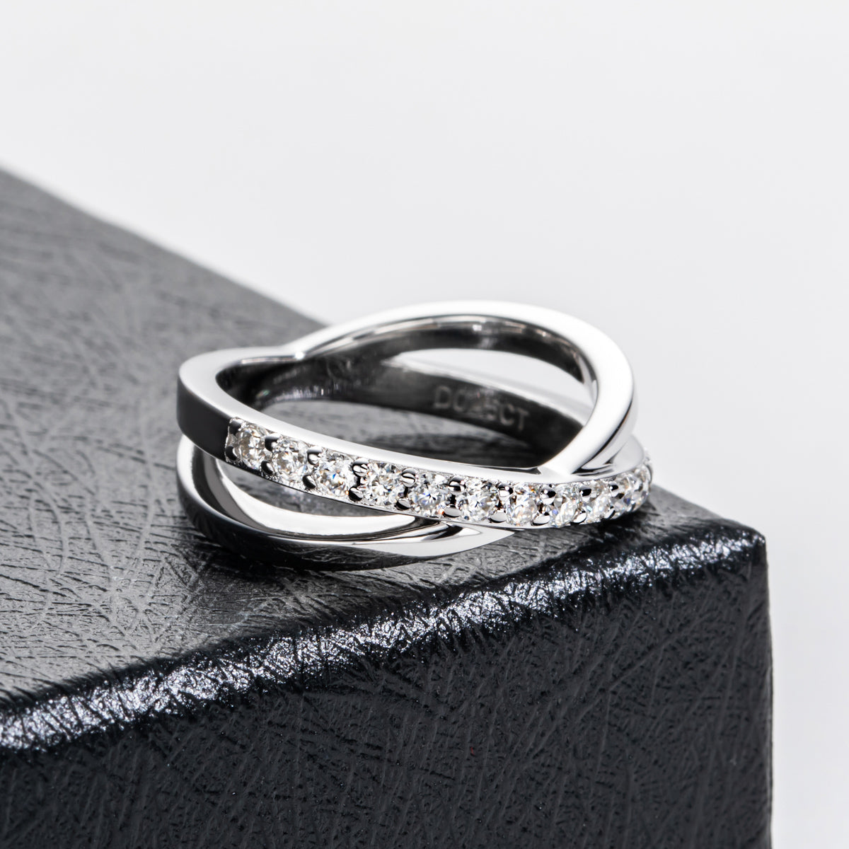 S925 Silver 2.0mm Moissanite X Cross Ring