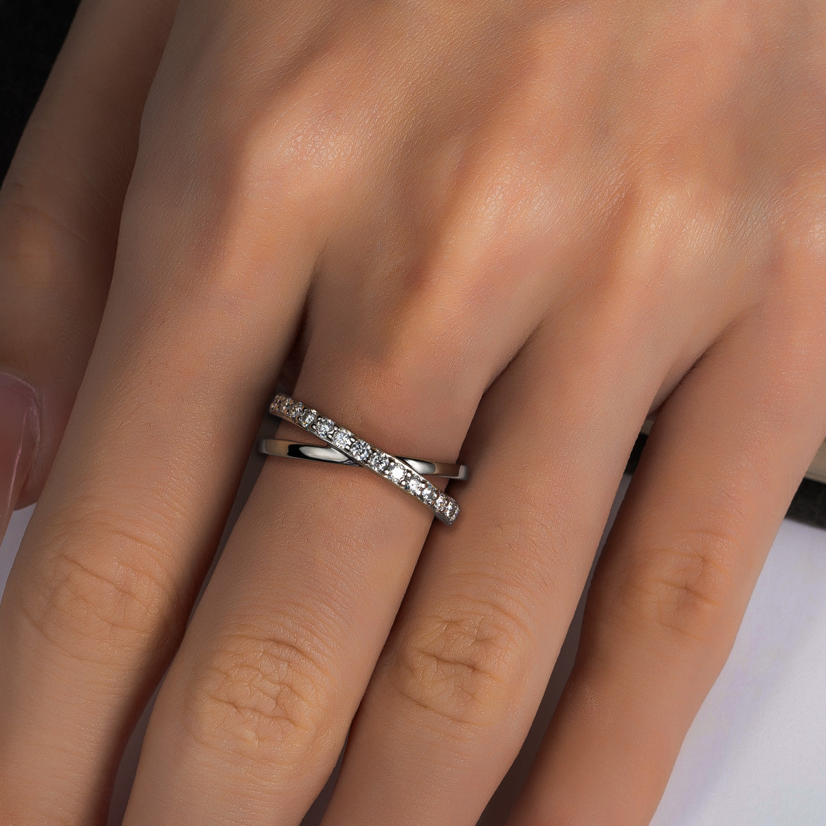 S925 Silver 2.0mm Moissanite X Cross Ring