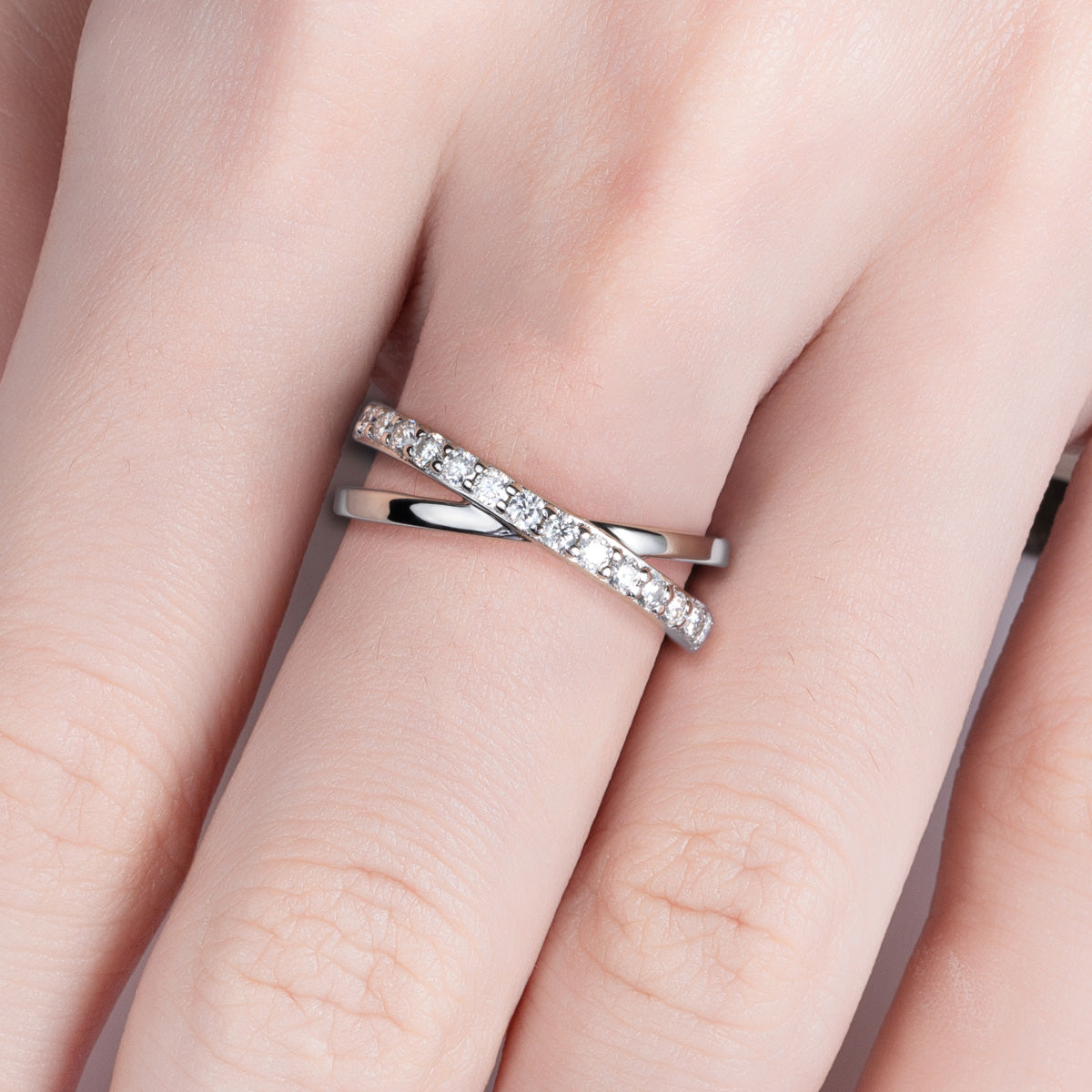 S925 Silver 2.0mm Moissanite X Cross Ring