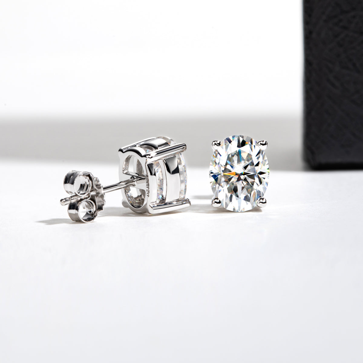 10K Gold 5×7mm Oval Moissanite Stud Earrings 1CT Total