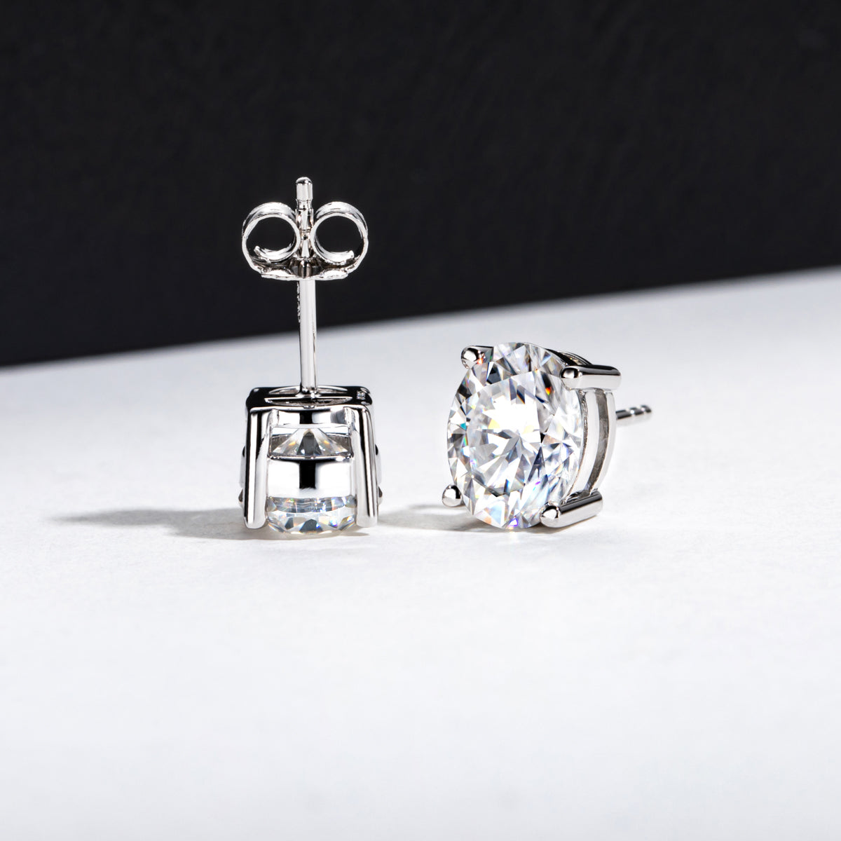10K Gold 5×7mm Oval Moissanite Stud Earrings 1CT Total