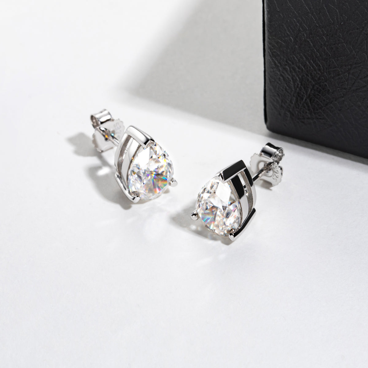 10K Gold Pear Ice Flower Cut Moissanite Stud Earrings 1.2CT