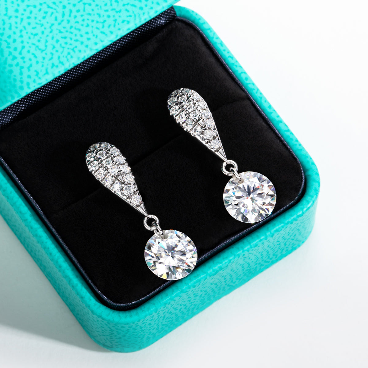 S925 Sterling Silver Round Moissanite Stud Earrings