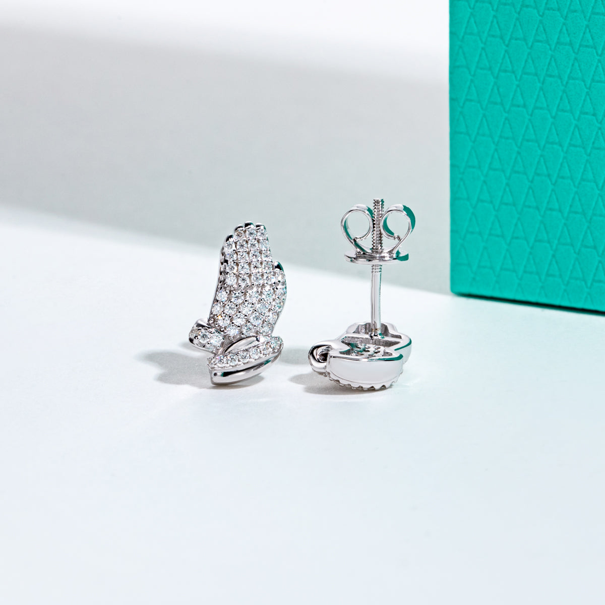 S925 Sterling Silver Palm Shaped Moissanite Stud Earrings