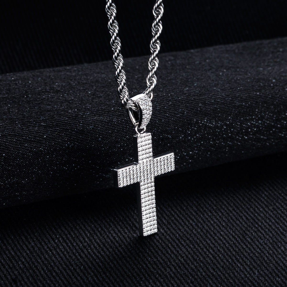 S925 Sterling‑Silver Round Moissanite Cross Pendant