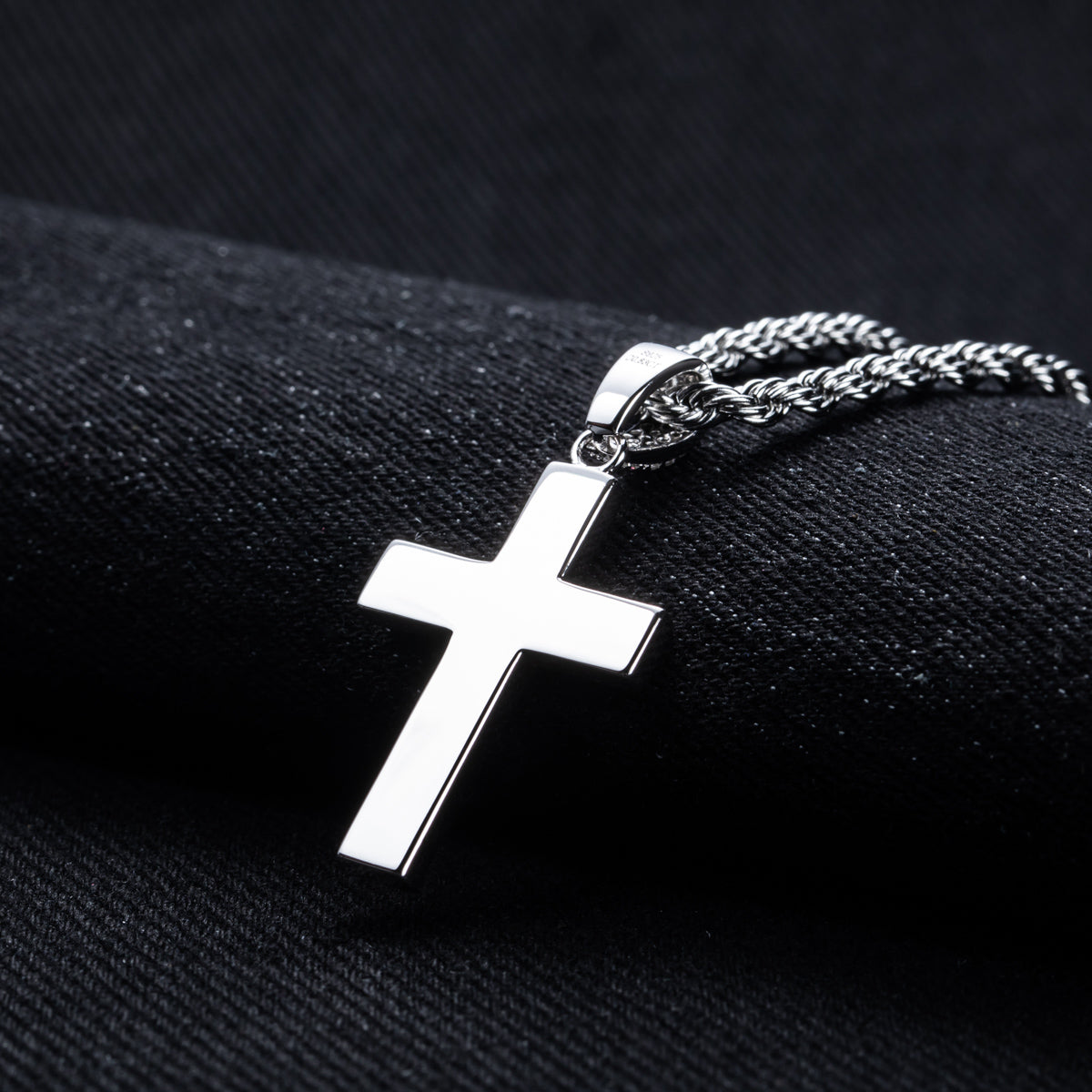 S925 Sterling‑Silver Round Moissanite Cross Pendant