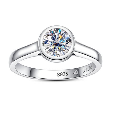 Solitaire Moissanite Diamond Engagement Ring (1 CT)