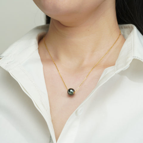 AnuClub Gold Tahitian Black Pearl Necklace