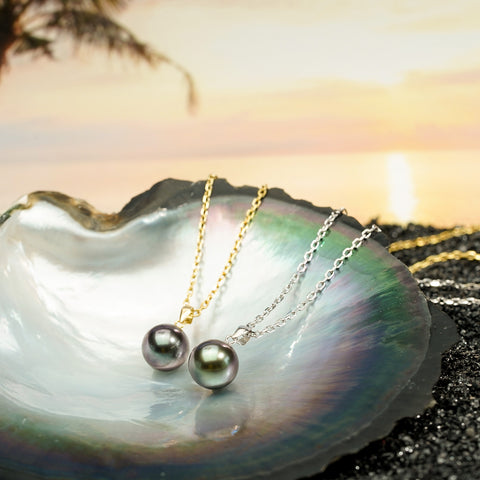 AnuClub Tahitian Black Pearl Necklace