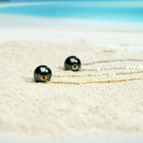 AnuClub Gold Tahitian Black Pearl Necklace