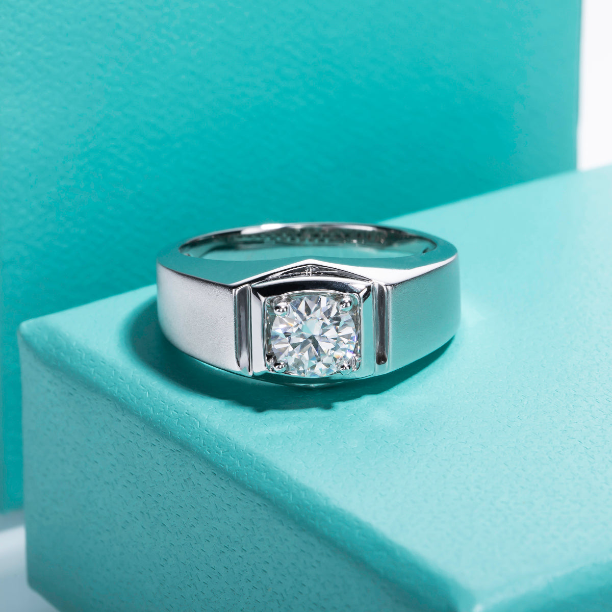 Solitaire Moissanite Diamond Men's Engagement Ring (1/2/3CT)