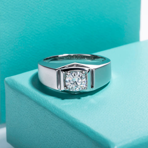 Solitaire Moissanite Diamond Men's Engagement Ring (1/2/3CT)