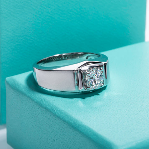 Solitaire Moissanite Diamond Men's Engagement Ring (1/2/3CT)