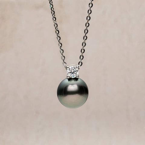 AnuClub Tahitian Black Pearl Moissanite Necklace