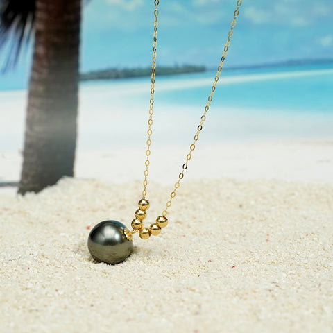 AnuClub 18K Gold Tahitian Black Pearl Necklace (10-11mm)