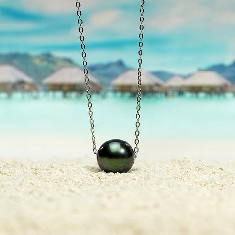 AnuClub Gold Tahitian Black Pearl Necklace